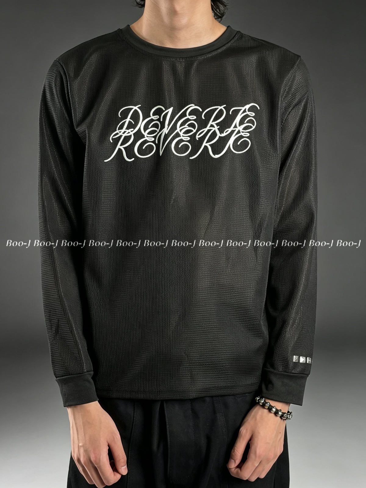 Waffle Knit Graphic Long Sleeve Top