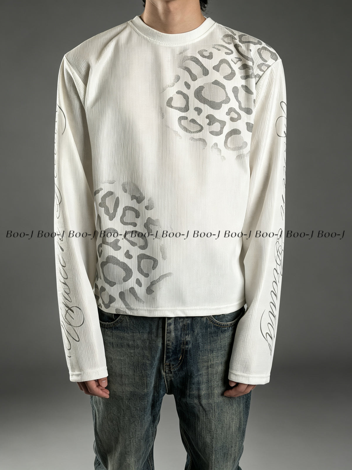 Waffle Knit Leopard Graphic Long Sleeve Top