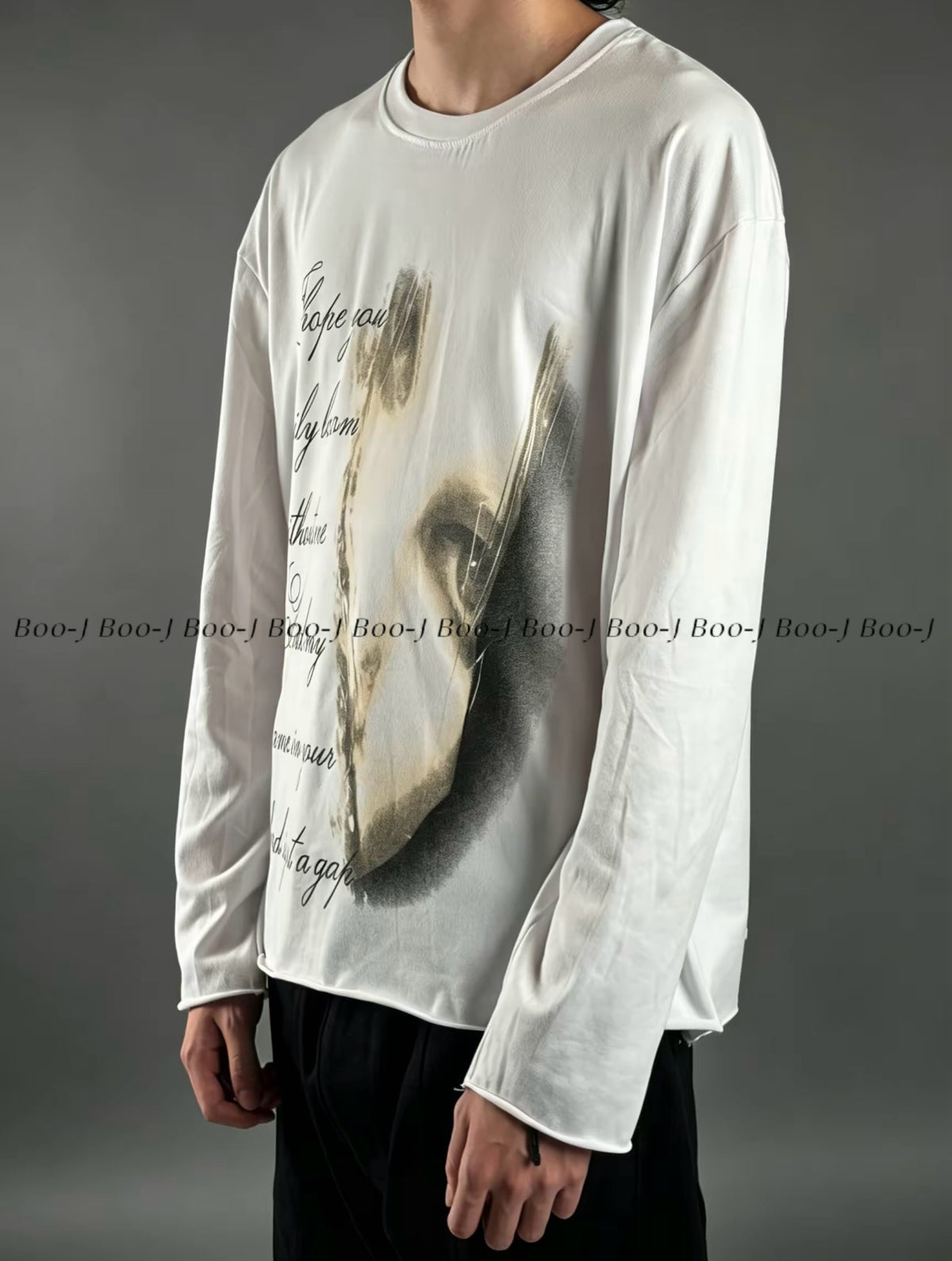 Gothic Portrait Letter Print Long Sleeve Tee