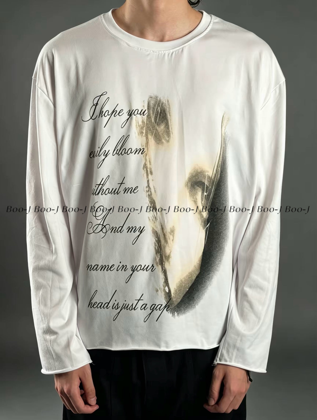 Gothic Portrait Letter Print Long Sleeve Tee