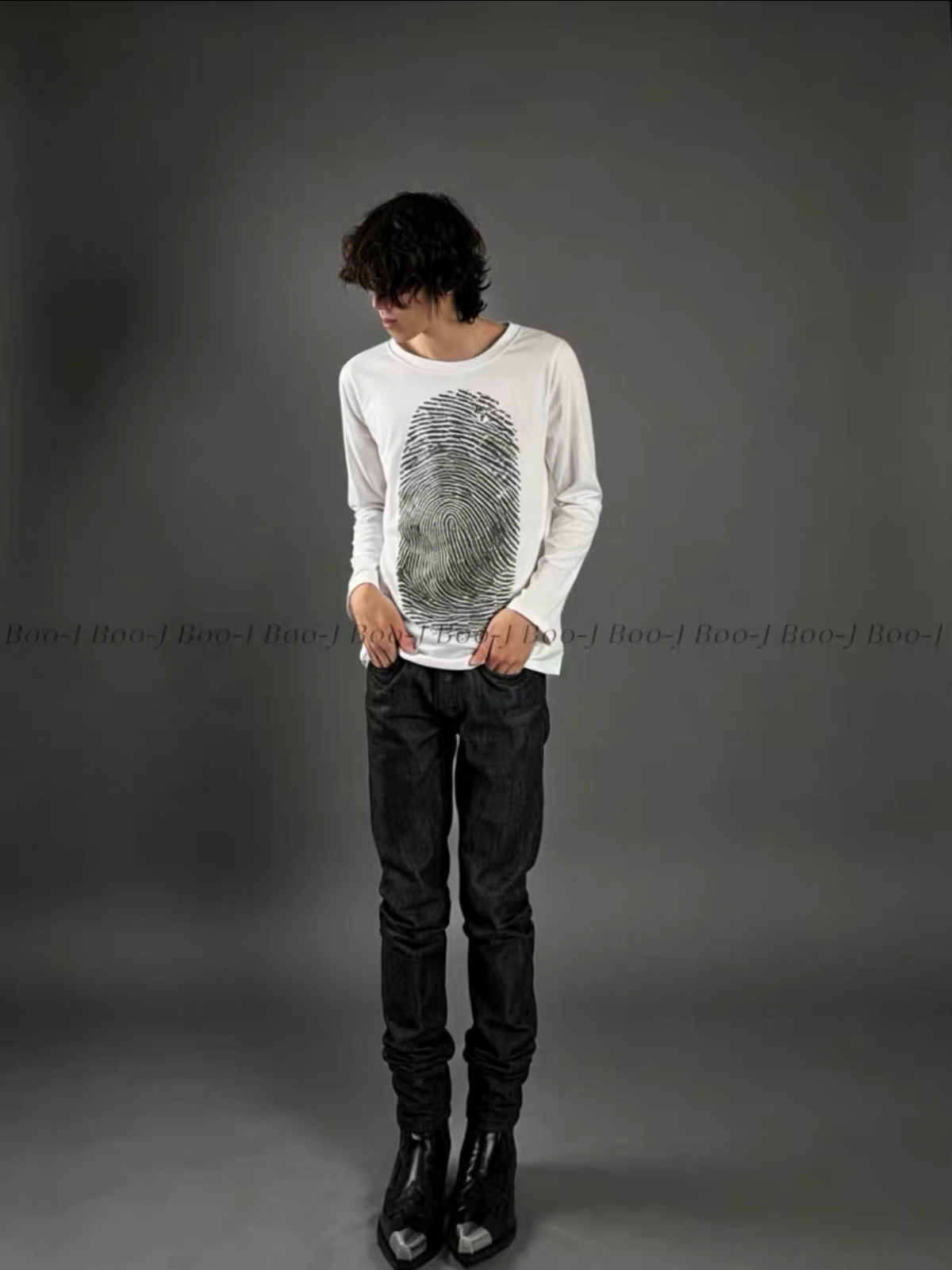 Fingerprint Palm Sketch Print Slim Fit Long Sleeve Tee